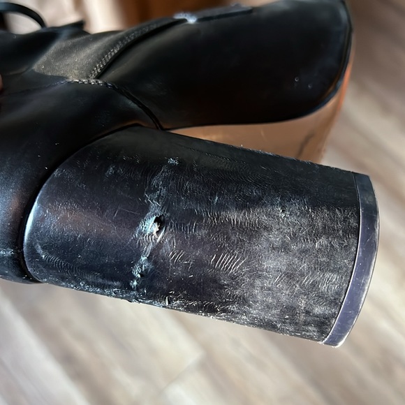 Stuart Weitzman Veruka Boots - Picture 9 of 13